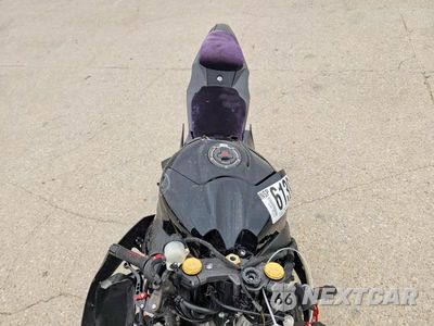 Piąte zdjęcie samochodu w środku: 2020 SUZUKI GSX-R1000 VIN:JS1DM11B3L7100305 - miniatura