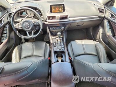 Zdjęcie 8 z 12 samochodu: 2018 MAZDA 3 TOURING VIN:3MZBN1V38JM256403 - miniatura