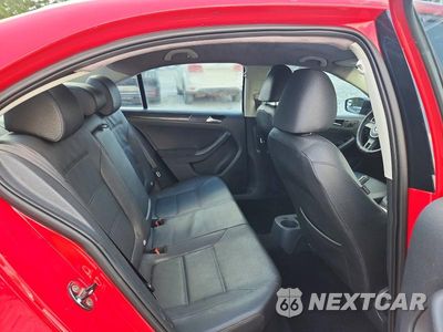 Zdjęcie 10 z 12 samochodu: 2012 VOLKSWAGEN JETTA BASE VIN:3VW1K7AJ6CM388395 - miniatura