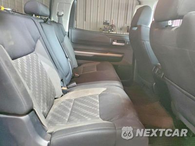 Zdjęcie 10 z 13 samochodu: 2018 TOYOTA TUNDRA CREWMAX SR5 VIN:5TFDY5F19JX724494 - miniatura