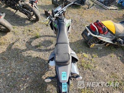 Zdjęcie 6 z 9 samochodu: 2025 KAWASAKI KLX300 F VIN:ML5LXBF19SDA38548 - miniatura