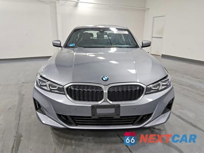 Piąte zdjęcie samochodu w środku: 2023 BMW 330XI VIN:3MW89FF04P8D08613 - miniatura