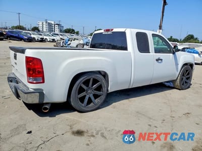 Trzecie zdjęcie samochodu z tyłu: 2007 GMC NEW SIERRA C1500 VIN:2GTEC19C971588740 - miniatura