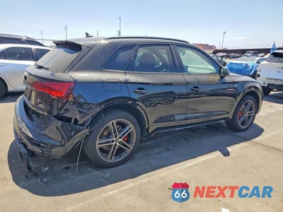 Trzecie zdjęcie samochodu z tyłu: 2024 AUDI Q5 E PREMIUM PLUS 55 VIN:WA1E2AFY1R2066720 - miniatura