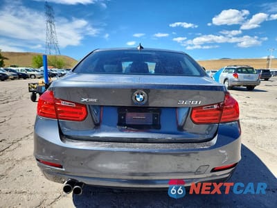 Zdjęcie 6 z 13 samochodu: 2013 BMW 328 XI VIN:WBA3B3G54DNR79716 - miniatura