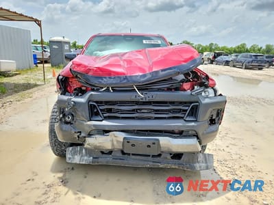 Piąte zdjęcie samochodu w środku: 2026 CHEVROLET COLORADO TRAIL BOSS VIN:1GCPTEEK3T1142984 - miniatura