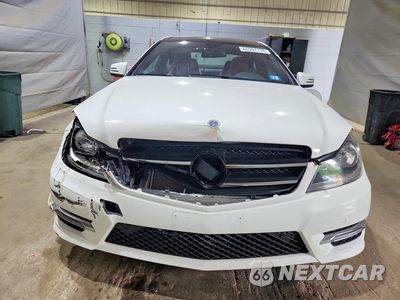 Piąte zdjęcie samochodu w środku: 2015 MERCEDES-BENZ C 350 4MATIC VIN:WDDGJ8JB6FG382874 - miniatura