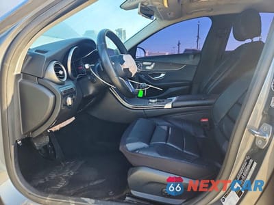 Zdjęcie 7 z 12 samochodu: 2019 MERCEDES-BENZ C 300 VIN:55SWF8DB1KU286799 - miniatura