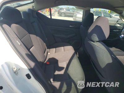 Zdjęcie 10 z 12 samochodu: 2019 NISSAN ALTIMA S VIN:1N4BL4BV0KC230810 - miniatura