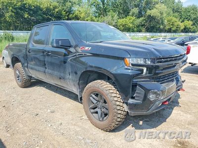 Czwarte zdjęcie samochodu z boku: 2021 CHEVROLET SILVERADO K1500 LT TRAIL BOSS VIN:3GCPYFEL6MG151438 - miniatura