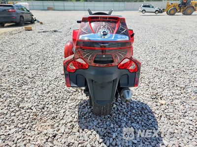 Czwarte zdjęcie samochodu z boku: 2012 CAN-AM SPYDER ROADSTER RTS VIN:2BXJBHC1XCV000803 - miniatura