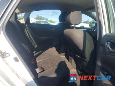Zdjęcie 10 z 12 samochodu: 2019 NISSAN SENTRA S VIN:3N1AB7AP3KY219212 - miniatura
