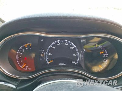 Zdjęcie 9 z 14 samochodu: 2014 JEEP GRAND CHEROKEE OVERLAND VIN:1C4RJFCT2EC174638 - miniatura