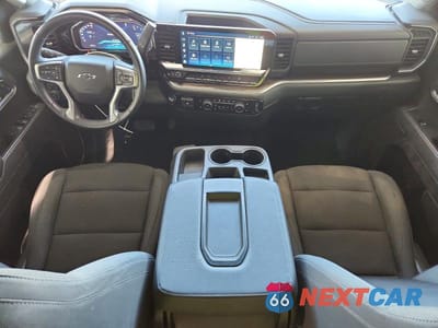 Zdjęcie 8 z 12 samochodu: 2026 CHEVROLET SILVERADO K1500 RST VIN:1GCUKEED0TZ124015 - miniatura