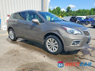 Czwarte zdjęcie samochodu z boku: 2018 BUICK ENVISION ESSENCE VIN:LRBFX1SA4JD008239 - miniatura