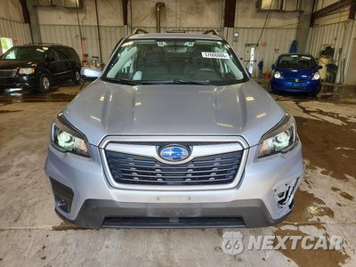 Piąte zdjęcie samochodu w środku: 2019 SUBARU FORESTER PREMIUM VIN:JF2SKAGC3KH547455 - miniatura