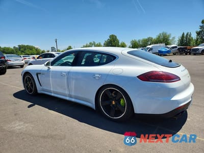 Drugie zdjęcie samochodu z przodu: 2016 PORSCHE PANAMERA SE HYBRID VIN:WP0AD2A75GL041314 - miniatura