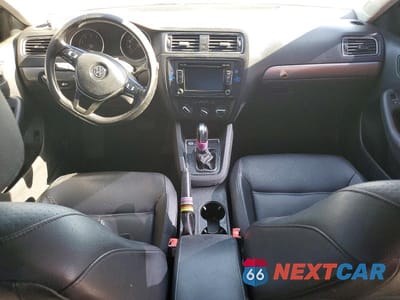 Zdjęcie 8 z 12 samochodu: 2015 VOLKSWAGEN JETTA SE VIN:3VWD17AJ3FM276352 - miniatura