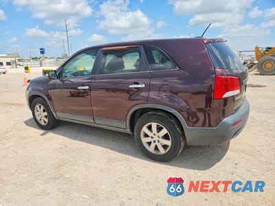 Drugie zdjęcie samochodu z przodu: 2012 KIA SORENTO LX VIN:5XYKT3A16CG202753 - miniatura