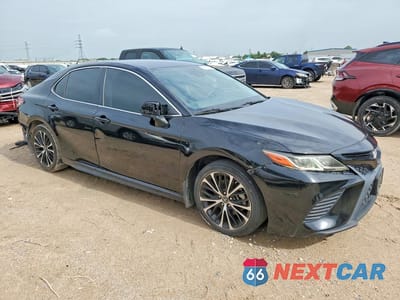 Czwarte zdjęcie samochodu z boku: 2019 TOYOTA CAMRY SE VIN:4T1B11HK5KU829851 - miniatura