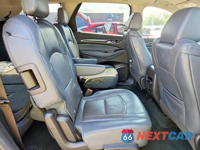Zdjęcie 11 z 13 samochodu: 2018 BUICK ENCLAVE PREMIUM VIN:5GAEVBKW9JJ168124 - miniatura