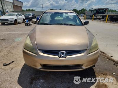 Piąte zdjęcie samochodu w środku: 2005 HONDA ACCORD DX VIN:1HGCM56185A163478 - miniatura
