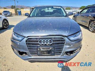 Piąte zdjęcie samochodu w środku: 2014 AUDI A4 PREMIUM VIN:WAUAFAFL9EN045519 - miniatura