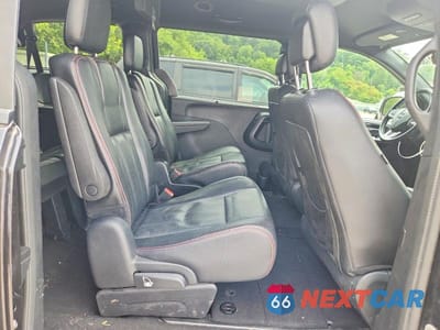 Zdjęcie 11 z 13 samochodu: 2019 DODGE GRAND CARAVAN GT VIN:2C4RDGEG0KR661224 - miniatura