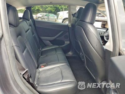 Zdjęcie 10 z 13 samochodu: 2023 TESLA MODEL Y VIN:7SAYGDEF4PF897910 - miniatura