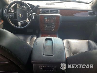 Zdjęcie 8 z 12 samochodu: 2014 CHEVROLET SUBURBAN K1500 LTZ VIN:1GNSKKE72ER177714 - miniatura