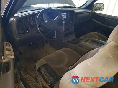 Zdjęcie 8 z 13 samochodu: 2004 GMC NEW SIERRA K1500 VIN:2GTEK19T641151230 - miniatura
