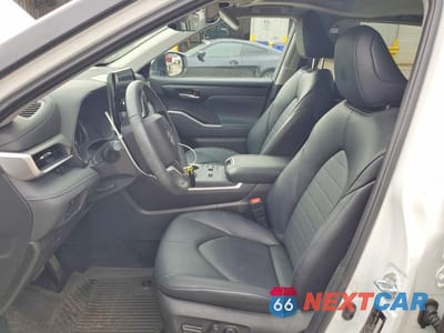 Zdjęcie 7 z 14 samochodu: 2025 TOYOTA HIGHLANDER XLE VIN:5TDKDRAH7SS553668 - miniatura