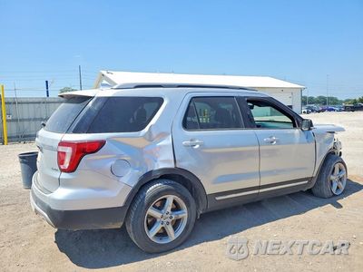 Trzecie zdjęcie samochodu z tyłu: 2016 FORD EXPLORER XLT VIN:1FM5K8D80GGC51242 - miniatura