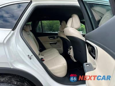 Zdjęcie 7 z 10 samochodu: 2024 MERCEDES-BENZ GLC 300 VIN:W1NKM4GBXRU038782 - miniatura