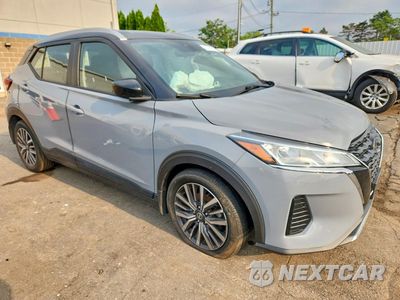 Czwarte zdjęcie samochodu z boku: 2021 NISSAN KICKS SV VIN:3N1CP5CV6ML566754 - miniatura