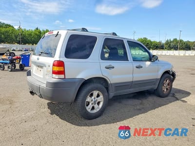 Trzecie zdjęcie samochodu z tyłu: 2006 FORD ESCAPE XLT VIN:1FMYU93106KC74808 - miniatura
