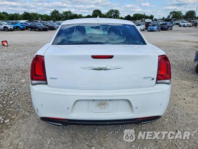 Zdjęcie 6 z 12 samochodu: 2016 CHRYSLER 300 S VIN:2C3CCAGG3GH224967 - miniatura