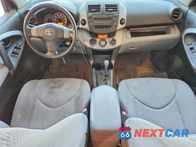Zdjęcie 8 z 13 samochodu: 2006 TOYOTA RAV4 LIMITED VIN:JTMBD31V666022406 - miniatura