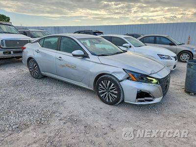 Czwarte zdjęcie samochodu z boku: 2023 NISSAN ALTIMA SV VIN:1N4BL4DV3PN365286 - miniatura
