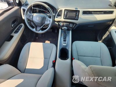Zdjęcie 8 z 13 samochodu: 2021 HONDA HR-V LX VIN:3CZRU6H38MM722830 - miniatura