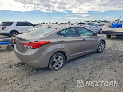 Trzecie zdjęcie samochodu z tyłu: 2013 HYUNDAI ELANTRA GLS VIN:5NPDH4AE2DH301471 - miniatura