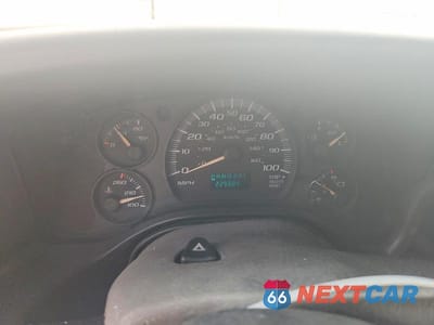 Zdjęcie 9 z 12 samochodu: 2007 CHEVROLET EXPRESS BOX TRUCK VIN:1GBJG31U471125949 - miniatura
