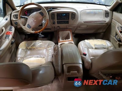Zdjęcie 8 z 14 samochodu: 1998 LINCOLN NAVIGATOR VIN:5LMFU28L1WLJ03811 - miniatura