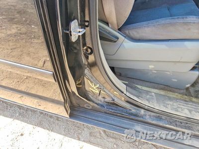 Zdjęcie 12 z 13 samochodu: 2011 VOLKSWAGEN ROUTAN S VIN:2V4RW4DGXBR803191 - miniatura
