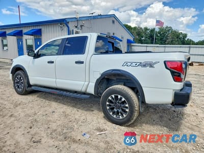 Drugie zdjęcie samochodu z przodu: 2022 NISSAN TITAN PRO-4X VIN:1N6AA1ED5NN106048 - miniatura