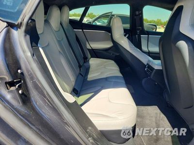 Zdjęcie 10 z 13 samochodu: 2016 TESLA MODEL S VIN:5YJSA1E12GF142987 - miniatura