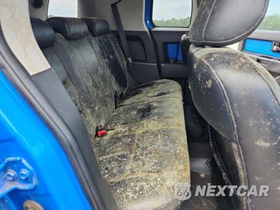 Zdjęcie 11 z 13 samochodu: 2007 TOYOTA FJ CRUISER BASE VIN:JTEZU11F370005641 - miniatura