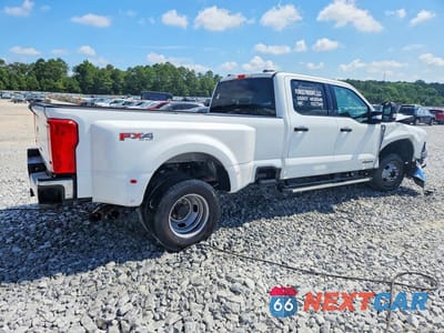 Trzecie zdjęcie samochodu z tyłu: 2024 FORD F350 SUPER DUTY VIN:1FT8W3DTXRED20207 - miniatura