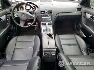 Zdjęcie 8 z 12 samochodu: 2008 MERCEDES-BENZ C 300 VIN:WDDGF54X88R034251 - miniatura