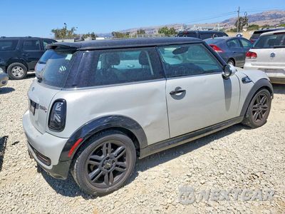 Trzecie zdjęcie samochodu z tyłu: 2012 MINI COOPER S VIN:WMWSV3C54CT386540 - miniatura